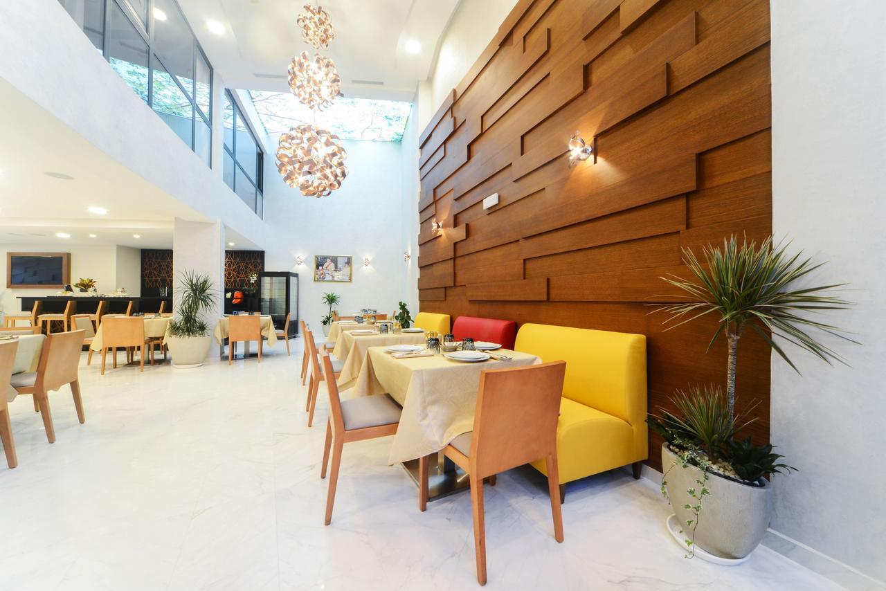 โกลเดน สตาร์ คาซาบลังกา Hotel ภายนอก รูปภาพ