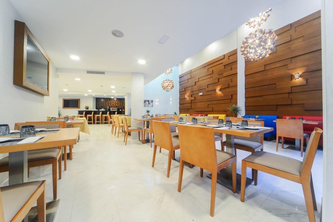 โกลเดน สตาร์ คาซาบลังกา Hotel ภายนอก รูปภาพ