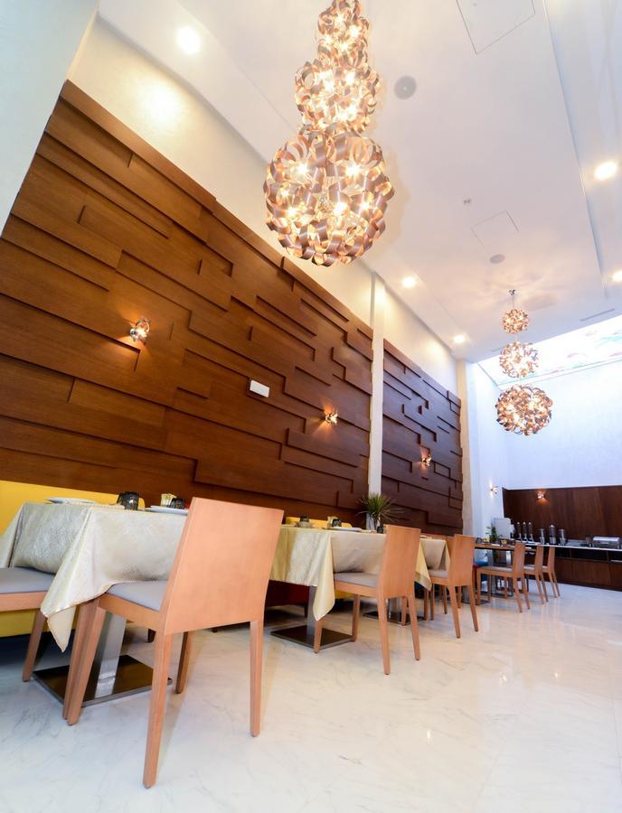 โกลเดน สตาร์ คาซาบลังกา Hotel ภายนอก รูปภาพ